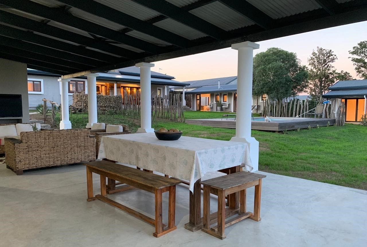 Katriver Conservancy Lodge 0B6bb535b31d1a7d43d473195365a00e (1)