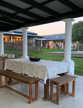 Katriver Conservancy Lodge 0B6bb535b31d1a7d43d473195365a00e (1)