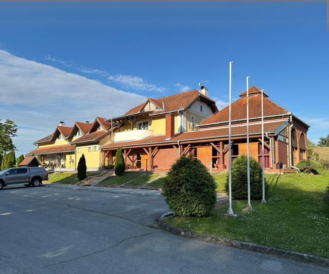 Kronhjort, Kroatien